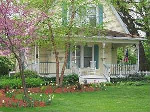 1st image of 208 W Haven Ave