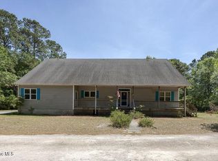 311 Sandhills Dr, Newport, NC 28570