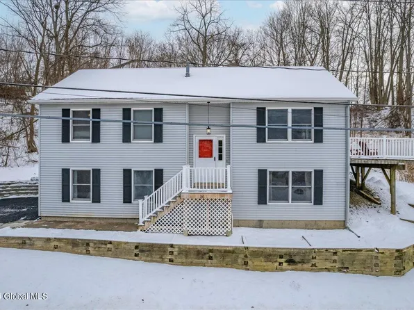 20 Green Avenue, Castleton, NY 12033