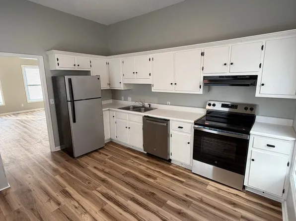 520 E Tuscaloosa St #C, Florence, AL 35630