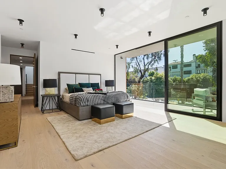 400 Heliotrope Ave — Photo 19