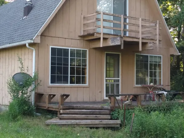 13526 165th Ave, Leroy, MI 49655