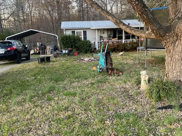 6443 Sherwood Ln, Denver, NC 28037