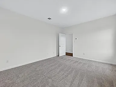 2114 Meadow Park Dr — Photo 5