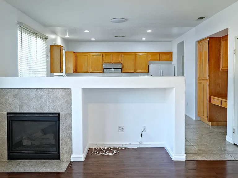 7637 Tuscany Pl — Photo 5