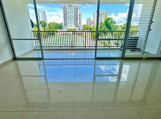 D13 Calle Parkside #404, Guaynabo, PR 00968