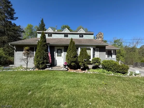 38 Highland Lakes Rd, Vernon Twp., NJ 07462