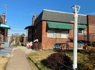 2123 Afton St, Philadelphia, PA 19152