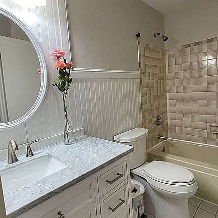 5th image of 8253 Navarre Pkwy APT D202