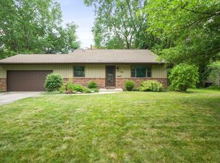 695 Rebecca Ave, Westerville, OH