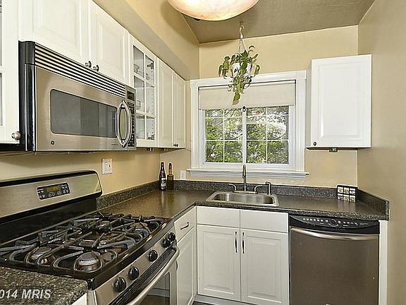 5th image of 1933 N Quaker Ln #213