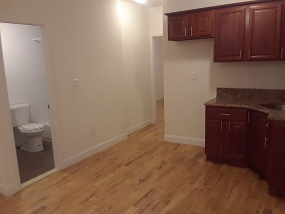 3rd image of 719 Eagle Avenue # First Floor