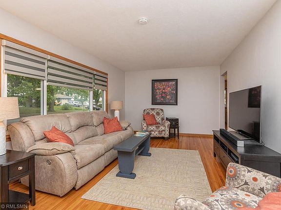 4th image of 8240 Del Dr N