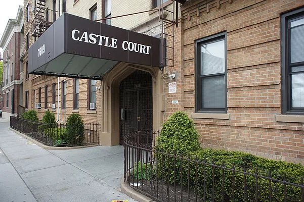 Sold by Citi Habitats | media 8