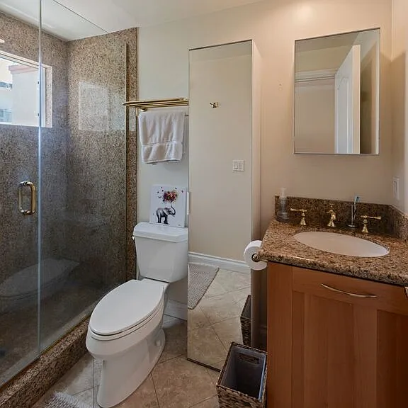 130 Channel Pointe Mall — Photo 27