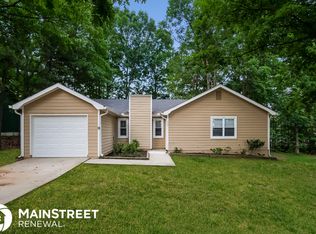 1102 Crystal Lake Rd, Atlanta, GA 30349