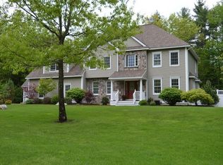 7 Westcott Dr, Merrimack, NH 03054