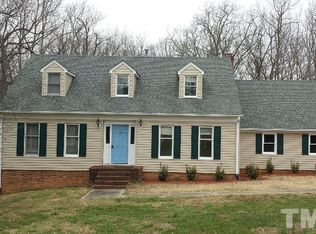 204 Lochridge Dr, Roxboro, NC 27573