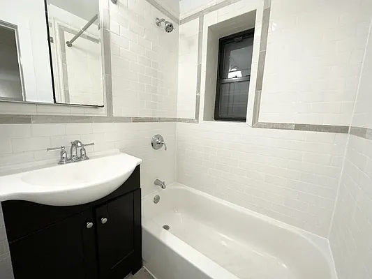 Rented by AZ REALTY NYC LLC | media 8