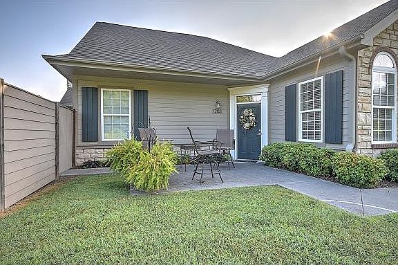 5th image of 1203 Blue Sky Ln