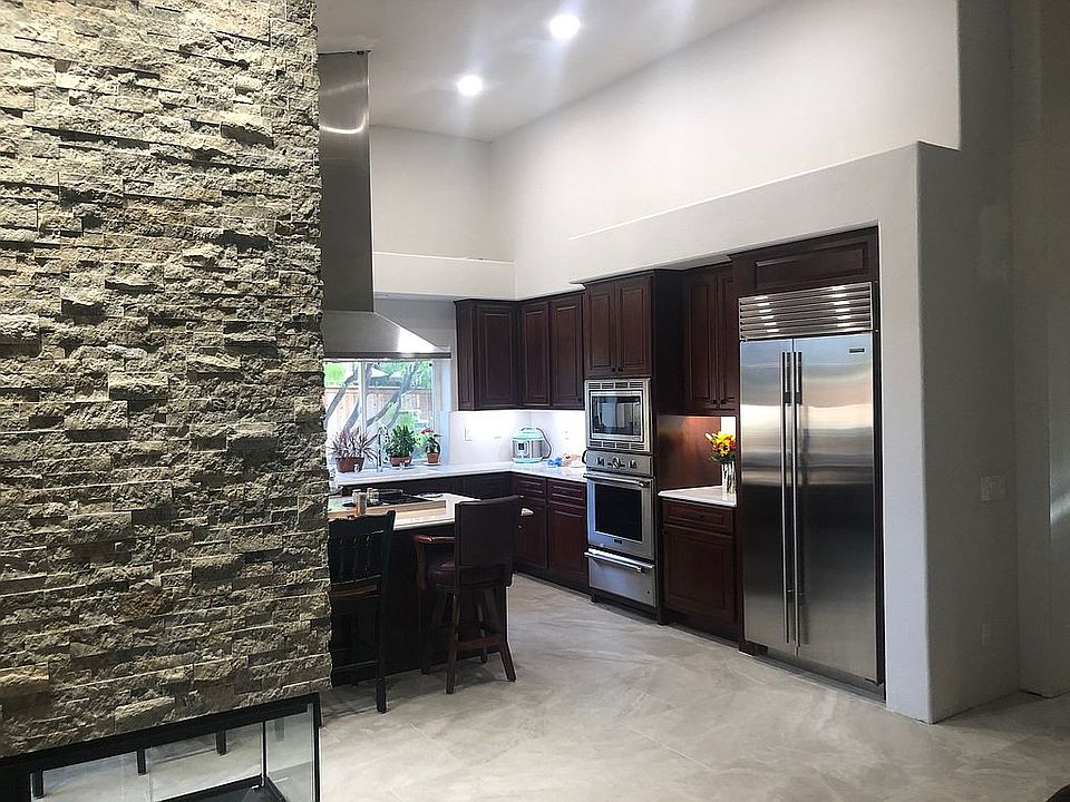 1st image of 2501 Cottage Dr