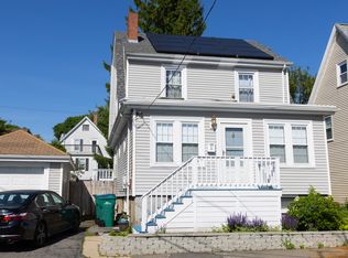 21 Lake View Pl, Lynn, MA 01904