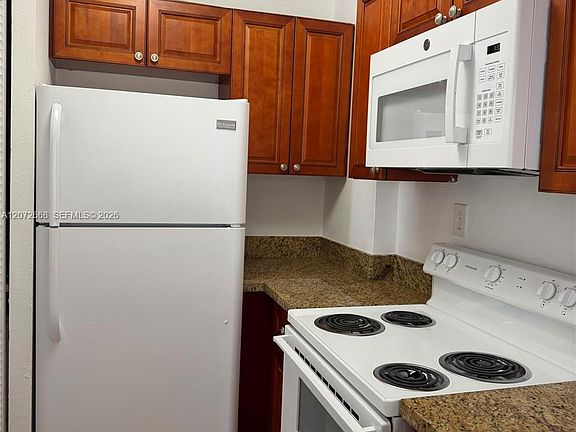 5th image of 8145 NW 7th St APT 406