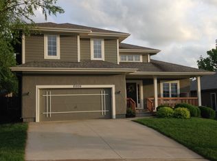 21535 W 121st St, Olathe, KS 66061