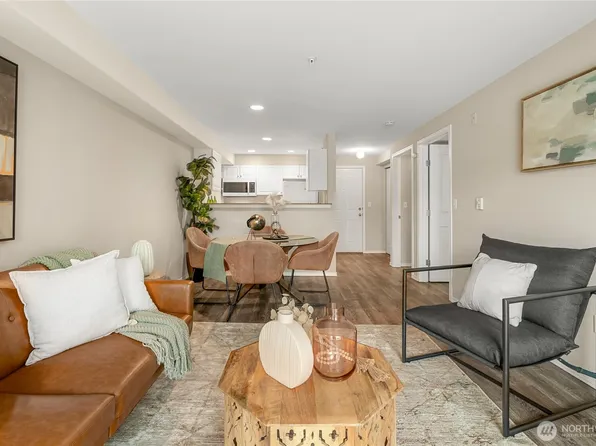 18621 Blueberry Lane #A-204, Monroe, WA 98272