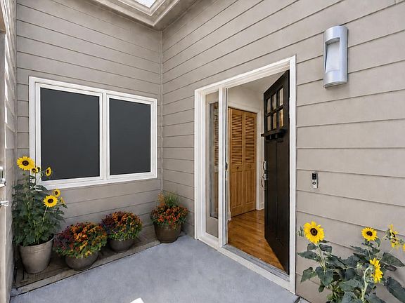 3rd image of 3647 Roundtree Ct