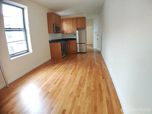 Rented by City Connections Realty | media 10