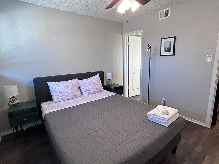 2801 Hemphill Park #A201 — Photo 6