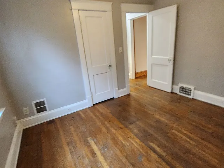 2664 Hampshire Rd — Photo 18