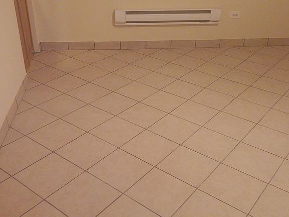 5th image of 27 King Arthur Ct APT 4