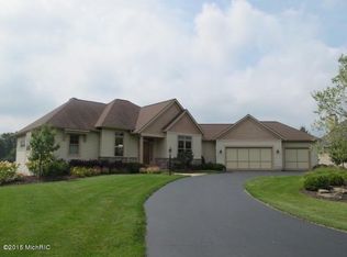10207 Serenity Shores Dr NE, Rockford, MI