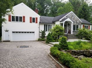 1154 Post Rd, Scarsdale, NY 10583