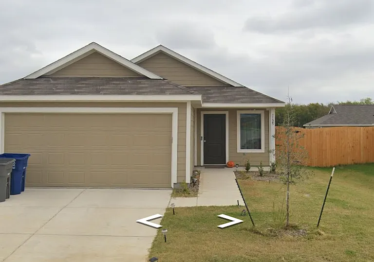 1125 Desert Willow Dr — Photo 1