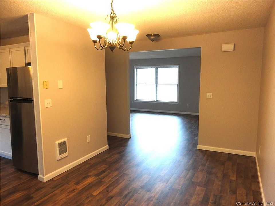 Lake Vista Apartments East Hampton, CT Zillow