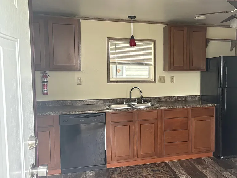 205 W Marshall St #221 — Photo 1