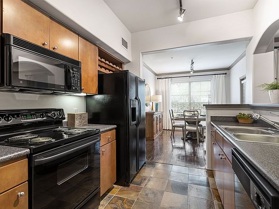 Kitchen Villas at Stone Oak Ranch