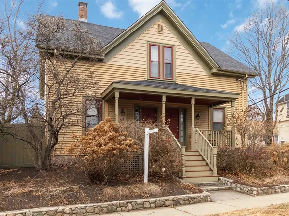 63 Pond St #63, Natick, MA 01760