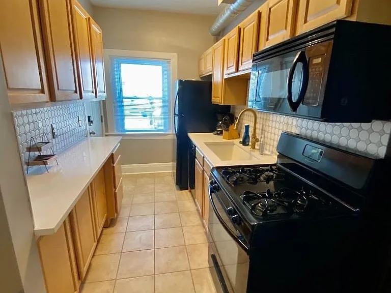 3828 Cass St #3 — Photo 8