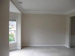 3rd image of 4419 Beacon Hill Dr