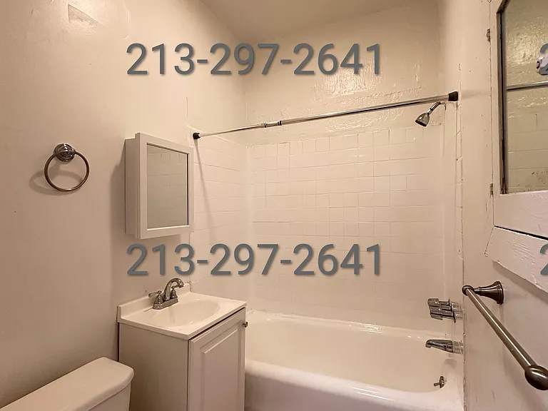 648 N Hobart Blvd #15 — Photo 5