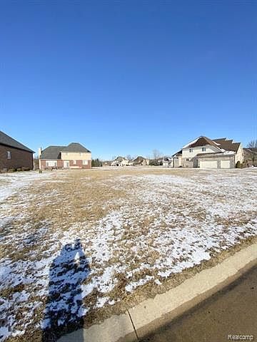 2nd image of 27088 Starkey Ln