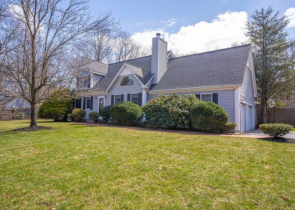 12 Thornton St, Attleboro, MA 02703 Zillow