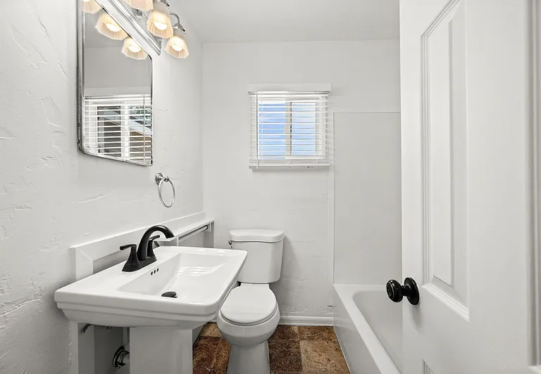 119 E Leslie Ave #1 — Photo 5