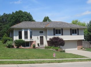 1124 N 156th Ave, Omaha, NE 68118