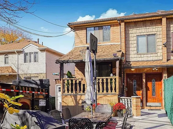 86 Tioga St, Staten Island, NY 10301