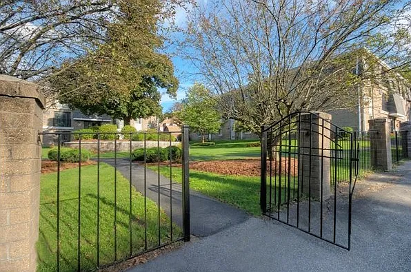 Sidewalk Entrance